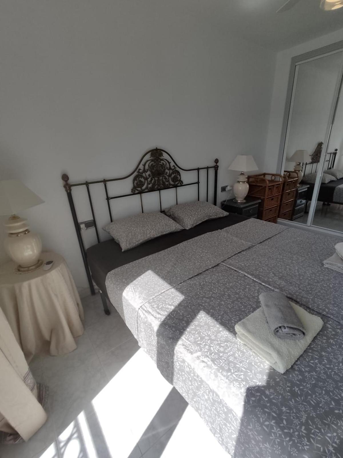 טורבייחה Schoenes Ruhiges Rooftop Apartment Mit Grosser Dachterrasse מראה חיצוני תמונה