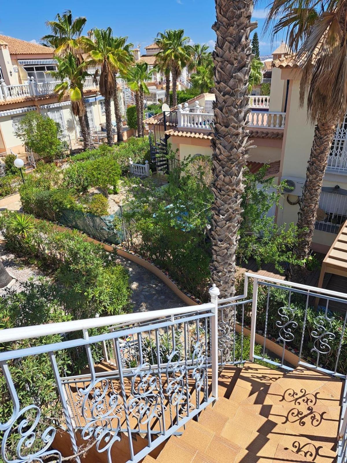 טורבייחה Schoenes Ruhiges Rooftop Apartment Mit Grosser Dachterrasse מראה חיצוני תמונה